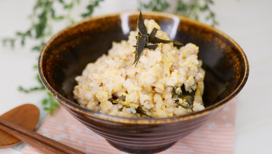モチッと香ばし!麦飯卵